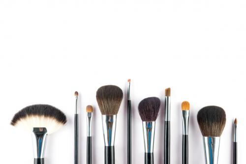 Какие инструменты необходимы для создания идеального макияжа. Самое главное: что нужно для создания макияжа?