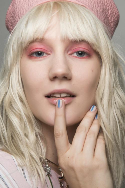 Какие основные техники нанесения теней существуют. Советы и техники: как правильно наносить тени на глаза