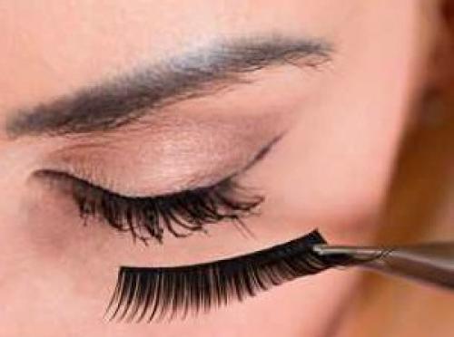 Как ухаживать за наращенными ресницами. Все про уход за наращенными ресницами 09