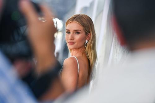 Как экологичность повлияла на модные тренды зимы 2025. Тренд на экологичность: почему базовый гардероб – твое лучшее модное решение?