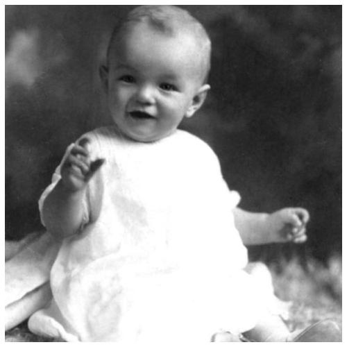 Повторяем макияж Мэрилин Монро. 8 секретов визажиста Мэрилин Монро, которые превратили обычную девушку в икону стиля 18