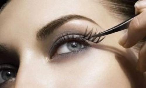 Как приклеить пучки ресниц самой себе. Как самостоятельно наклеить ресницы пучками