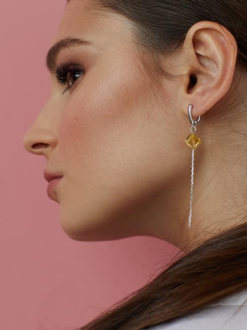 Как выбрать подходящие стразы для своего цвета и типа волос. Цвет и форма украшения в зависимости от типа внешности и одежды