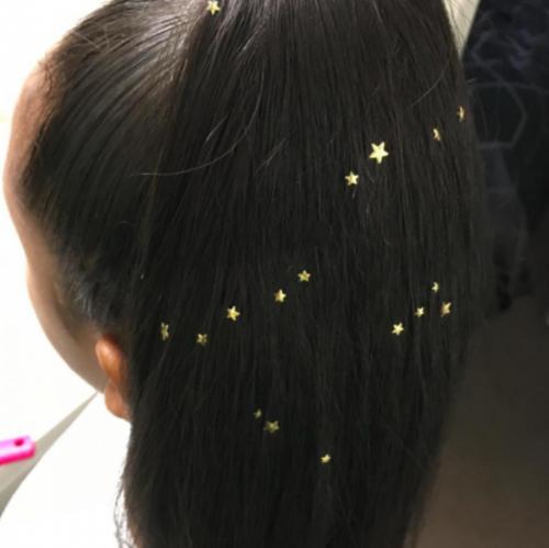 Мастер-класс по клеиванию стразов на волосы: проверенные методы и советы 16