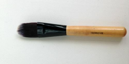 Как правильно наносить румяна на квадратное лицо. Как правильно выбрать инструменты