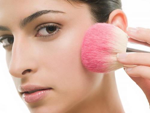Как наносить румяна по форме лица. Куда и как правильно нанести румяна по форме лица 07 Как наносить румяна по форме лица. Куда и как правильно нанести румяна по форме лица 07