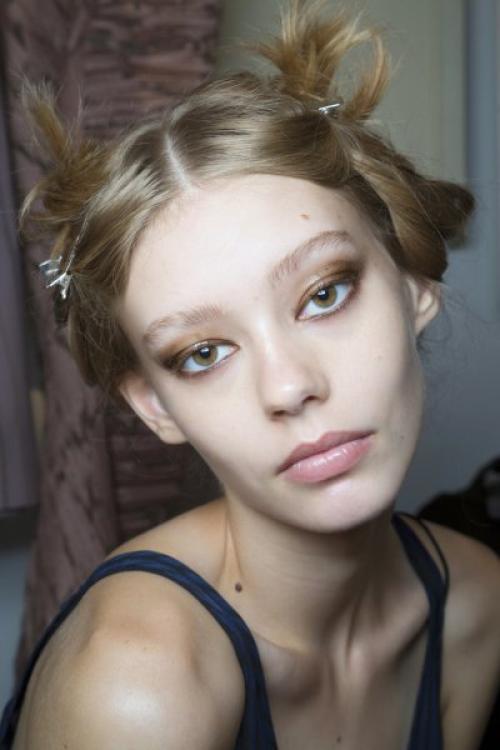 Макияж для зеленых глаз и русых волос. Как сделать эффектный макияж обладательнице зеленых глаз и русых волос?