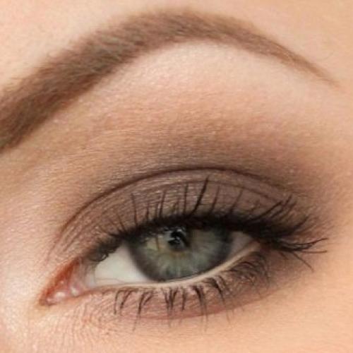 Какие тени для каких глаз подходят. Основные правила дневного макияжа для кареглазых 05