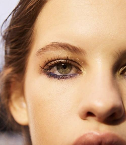 Легкий летний макияж для зеленых глаз. Зеленый свет: как сделать летний макияж для зеленых глаз?