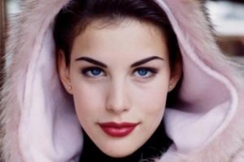 Цветотип Зима гардероб. Цветотип внешности Зима