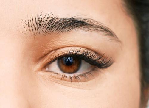 Изгиб с ресницы. Особенности изгиба