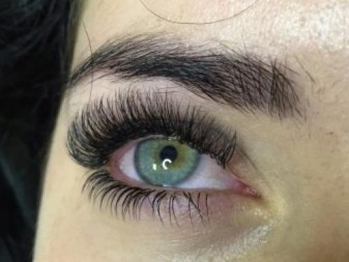 Наращивание на прямые ресницы 2022. Обзор базовых эффектов 12