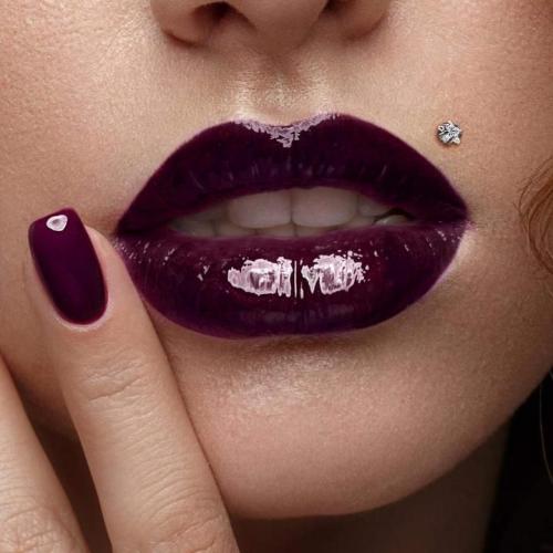 Пирсинг нижней губы сбоку. Виды пирсинга губы