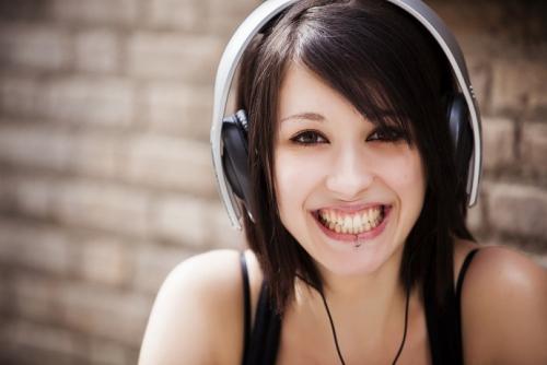 Больно ли прокалывать губу во время пирсинга. Уход за пирсингом 27