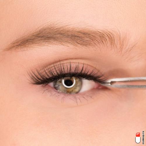 Как сделать накладные ресницы настоящими. Как наклеить ленточные накладные ресницы?
