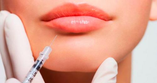 С чем сравнима боль при увеличении губ. Больно ли колоть?