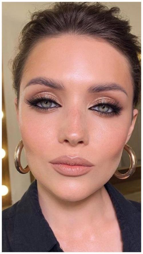 Дневной макияж для зеленых глаз. Макияж для темных волос и зеленых глаз