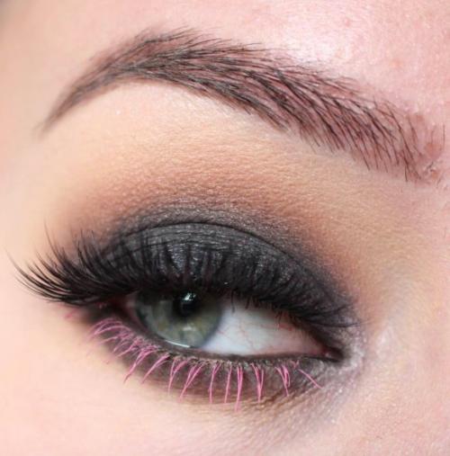 Цветная тушь для ресниц. Как носить цветную тушь?