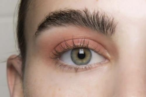 Тени для зеленых глаз. Какими тенями красить зеленые глаза?