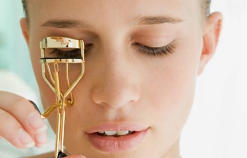 Как выбрать подходящий размер подкручивателя ресниц. Керлер: принцип действия и разновидности