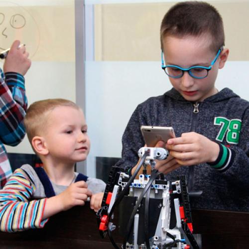 Какие темы чаще всего затрагиваются в дневниках китайских школьников. 10 фактов о китайских школах, которые вызывают вопросы