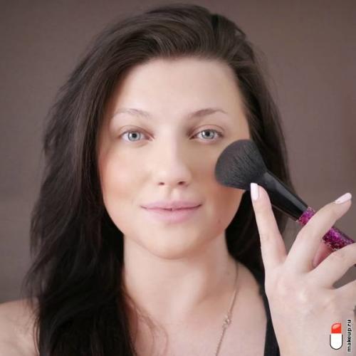 Как выбрать румяна для брюнеток. Какие румяна подходят брюнеткам?