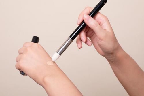 Скатывается консилер под глазами. Рейтинг лучших консилеров и корректоров против темных кругов под глазами 18