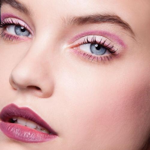 Как выбрать румяна для брюнеток. Белоснежкам посвящается: какие румяна подойдут для светлой кожи?