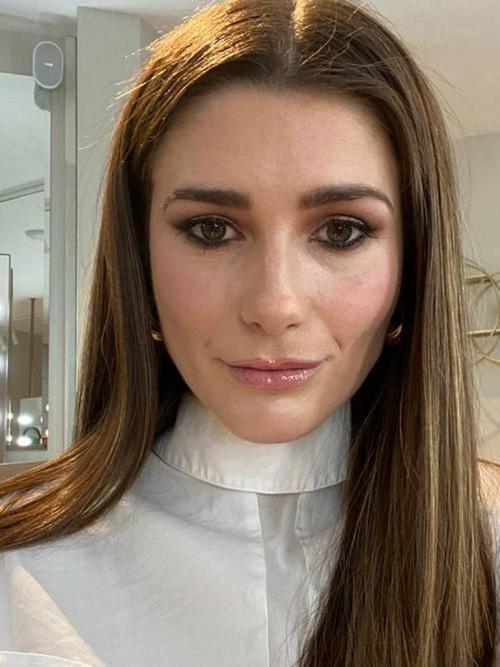 Скатываются тени на века. 3 способа избежать скатывающихся теней для век 14 Скатываются тени на века. 3 способа избежать скатывающихся теней для век 14