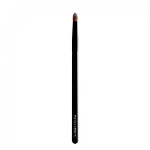 Чем наносят тени на веки. Какой кистью наносить тени? 5 вариантов