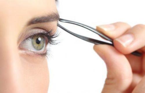 Коррекция бровей воском плюсы и минусы. Современные способы коррекции бровей: пинцет, воск или нить