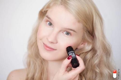 Лучшие румяна для светлой кожи. Какие цвета румян подходят блондинкам?