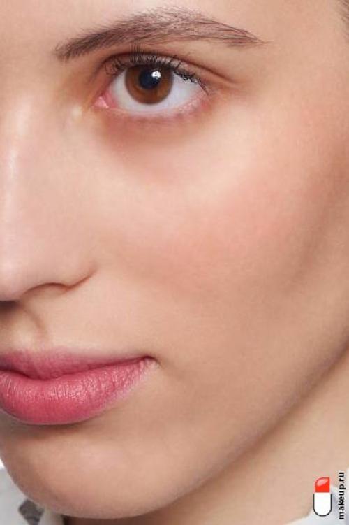 Лучшие румяна для светлой кожи. Какие цвета румян подходят блондинкам?