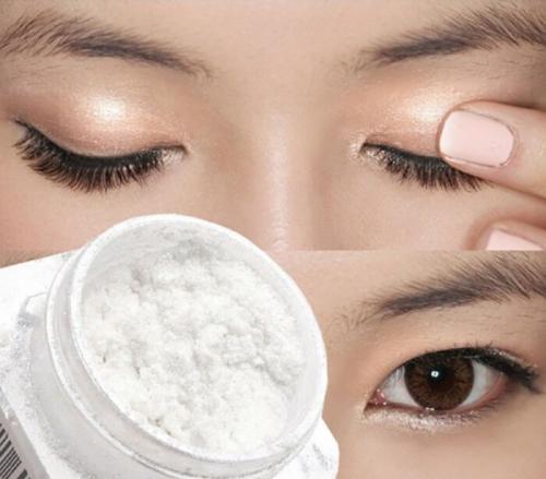 3 хитрости, чтобы тени для век не скатывались в течении дня. Что делать, чтобы тени не собирались в складках век: секреты идеального макияжа 06 3 хитрости, чтобы тени для век не скатывались в течении дня. Что делать, чтобы тени не собирались в складках век: секреты идеального макияжа 06