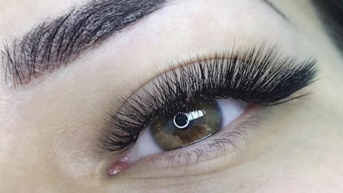 Наращивание ресниц лисий эффект изгиб с. В каких видах наращивания ресниц встречается изгиб c