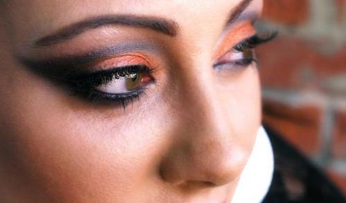 Лучшие тени для возрастного макияжа. Тени, которые старят