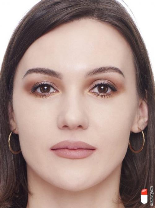 Палетка теней Maybelline New York. Палитра оттенков теней