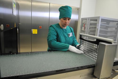 Как Минздрав планирует распространять эти новые лекарства по стране. СКОЛЬКО СТОИТ СОЗДАНИЕ ЛЕКАРСТВ И ГДЕ ВЗЯТЬ ДЕНЬГИ