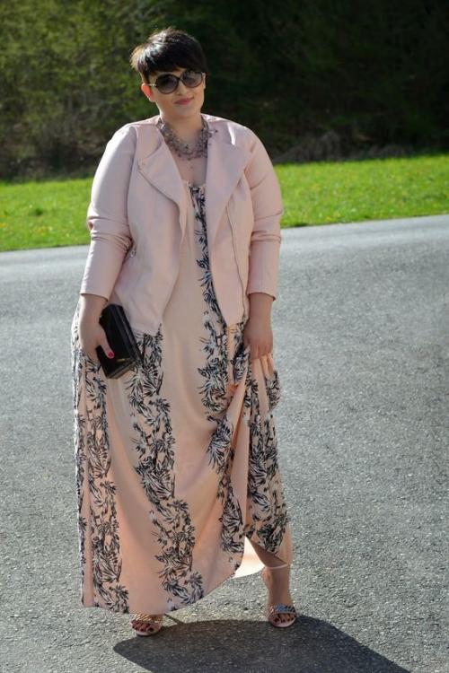 Осень 2019 для полных. Больше интересных деталей в одежде