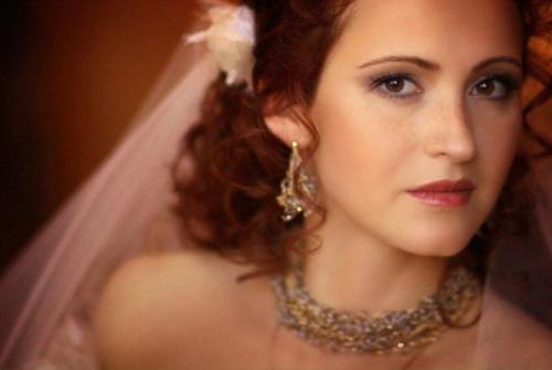 Нежный макияж на свадьбу для карих глаз. Особенности свадебного макияжа для карих глаз