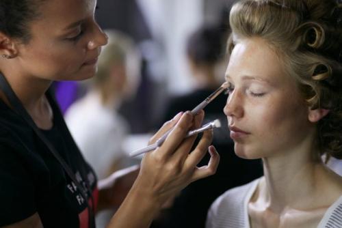 НЕЖНЫЙ свадебный макияж самостоятельно. Свадебный макияж: 5 основных правил