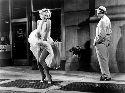 Какие были последствия для здоровья Мерлин Монро от ее губ. Прекрасное наследие. 10 знаменитых образов Мэрилин Монро | Фотогалерея