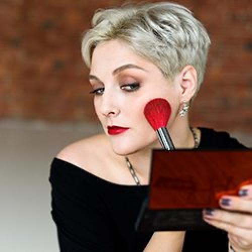 Лану дель Рей и ее секреты роскошного летнего макияжа 10