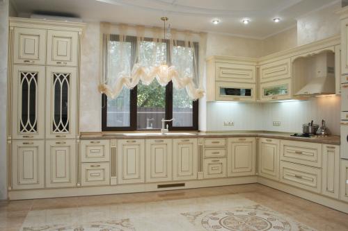 Фартук для кухни цвета слоновой кости. Кухня цвета слоновой кости – достоинства и недостатки