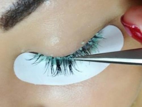 Как снять наращенные ресницы в домашних условиях без вреда. Как снять ресницы самостоятельно 01 Как снять наращенные ресницы в домашних условиях без вреда. Как снять ресницы самостоятельно 01