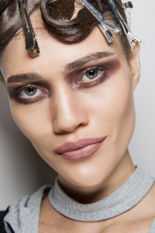 Как правильно красить смоки айс. Всё о макияже смоки айс