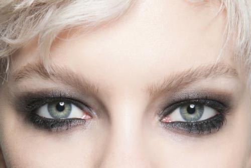 Как правильно красить смоки айс. Всё о макияже смоки айс