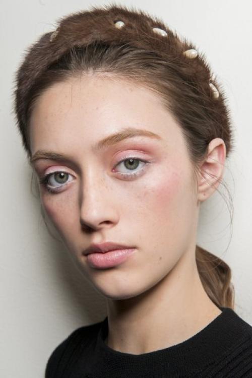 Какие бывают тени для глаз и как правильно их использовать. Как правильно подбирать оттенки теней?