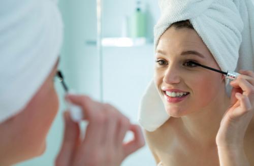 Как нарастить ресницы в домашних условиях народными средствами. Почему ресницы выпадают и как этого избежать