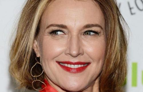 Макияж 40 лет. Как сделать омолаживающий макияж кому за 40 в домашних условиях: фото и видео